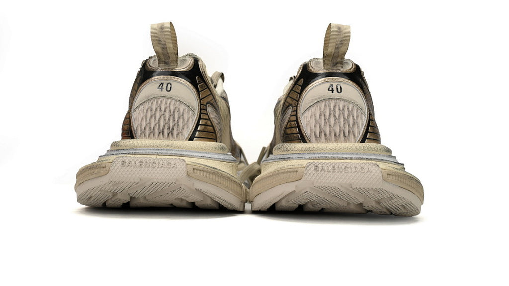 Balenciaga Runner Sneaker Pla Tinum