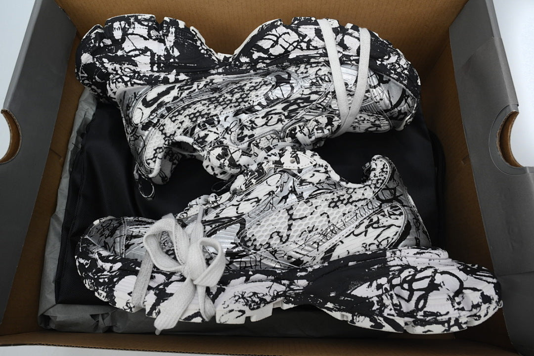 Balenciaga Runner Sneaker Luminous White Graffiti