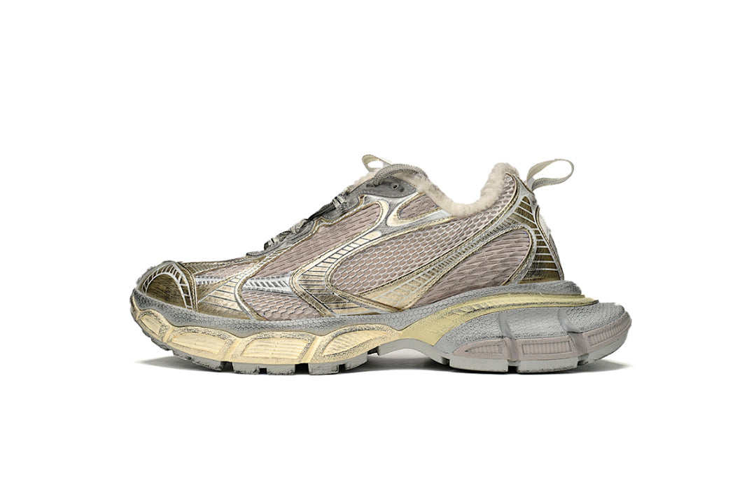 Balenciaga Runner Sneaker Champagne ice velvet
