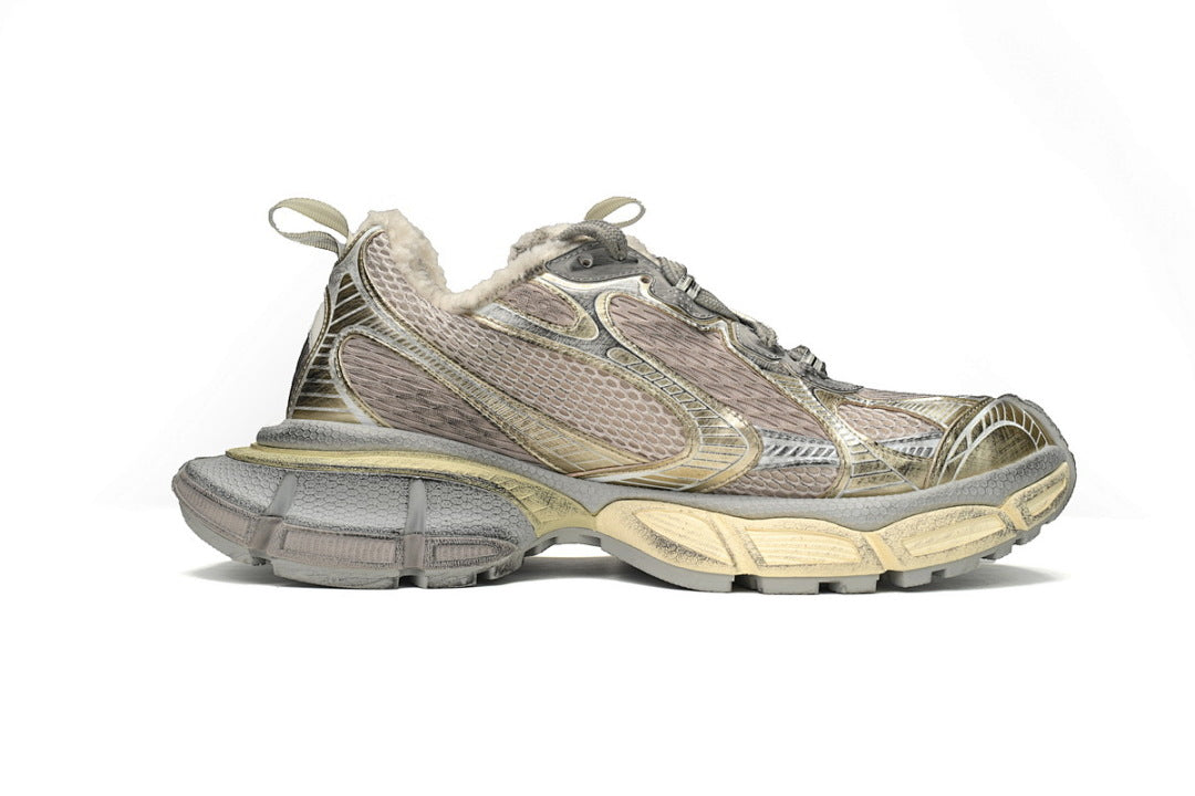 Balenciaga Runner Sneaker Champagne ice velvet