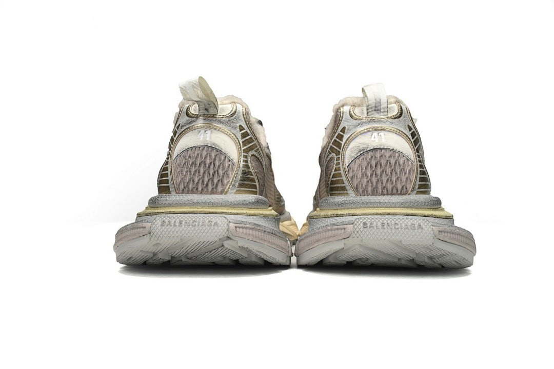 Balenciaga Runner Sneaker Champagne ice velvet