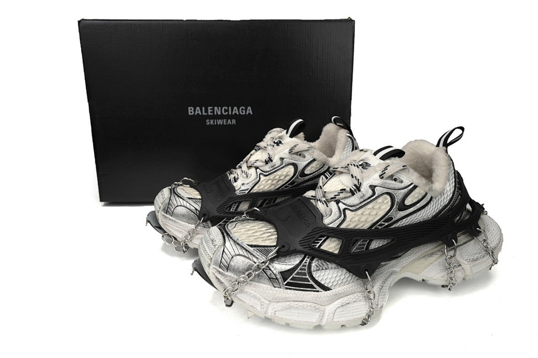 Balenciaga Runner Sneaker Panda Ice Velvet