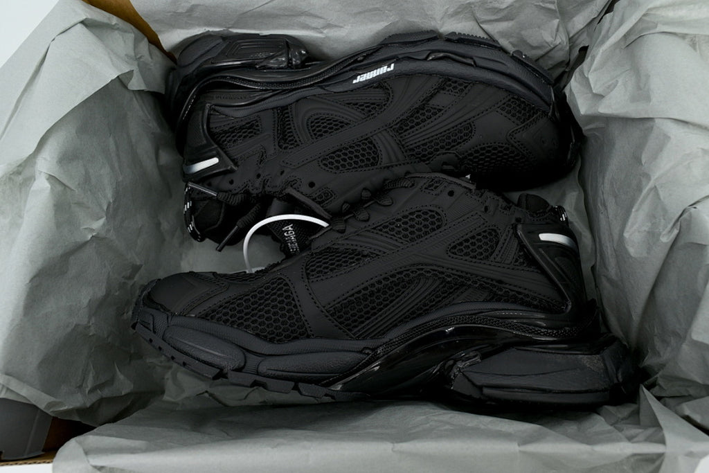 Balenciaga Runner Sneaker 'Black'
