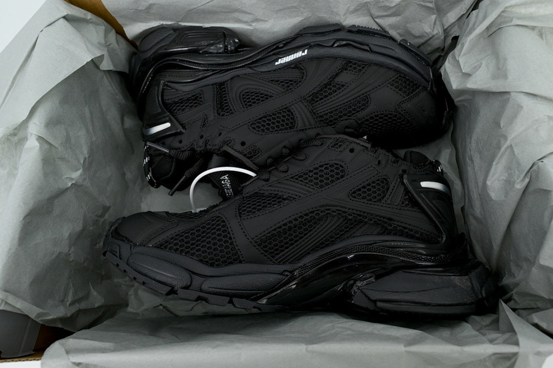 Balenciaga Runner Sneaker 'Black'