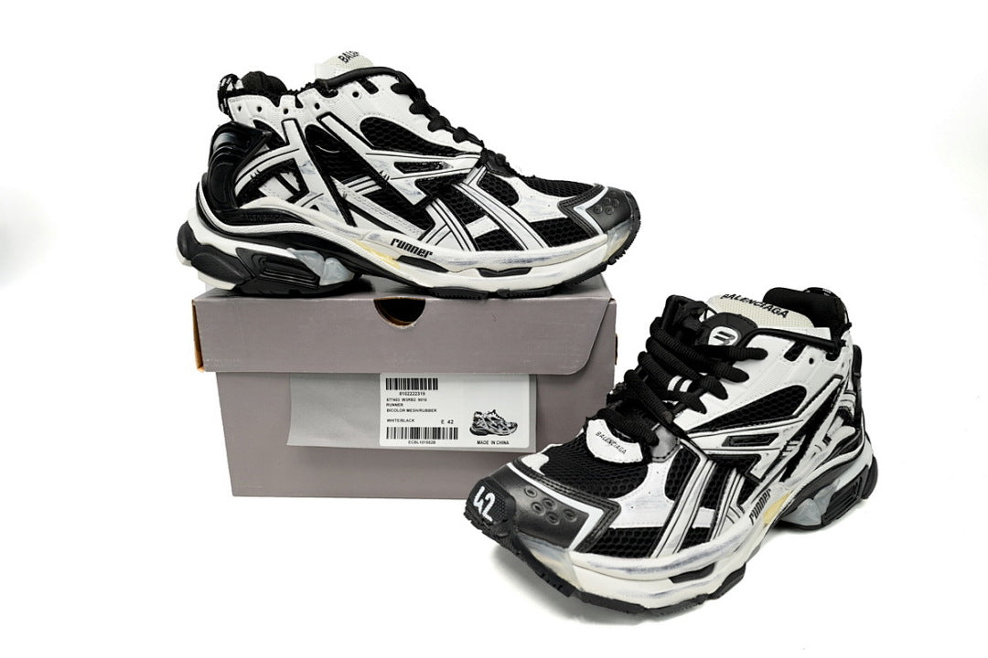 Balenciaga Runner Black White