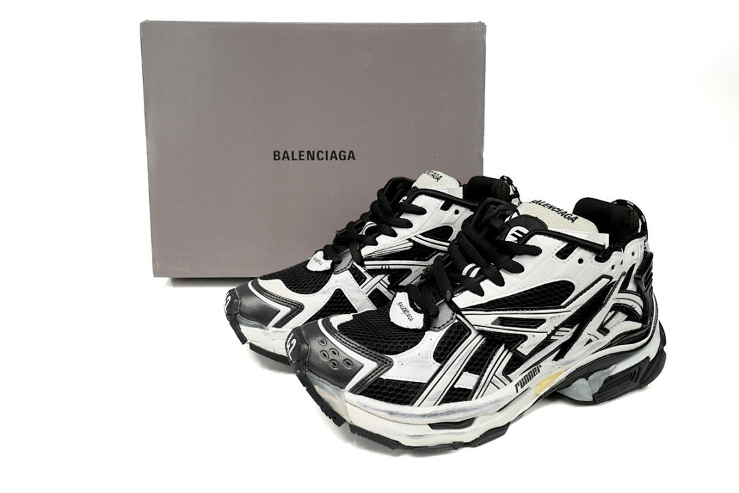 Balenciaga Runner Black White